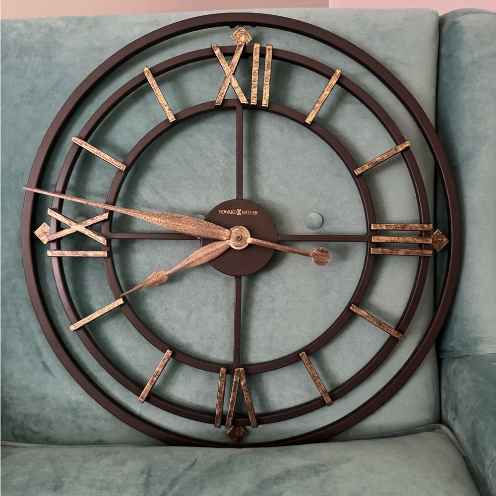 Howard Miller York Station 21” Wall Clock